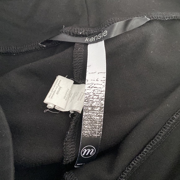 Kensie - Black Leggings with Faux Croc Leather Stripe - Picture 8 of 12